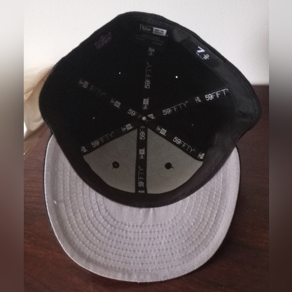 Men's New Orleans Saints New Era Fitted Hat Size 7 3/8 - Picture 4 of 6